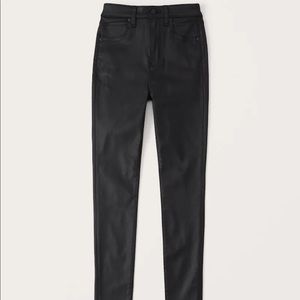 Abercrombie & Fitch super skinny ankle high rise. Coated jeans. 26/2R
